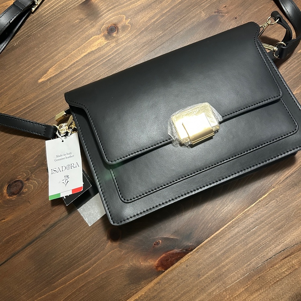 NWT Isadora Genuine Leather Purse/ Made in Italy